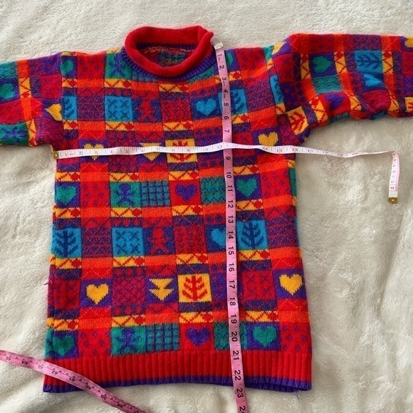 𝅺VINTAGE Handmade Sweater - Picture 6 of 6